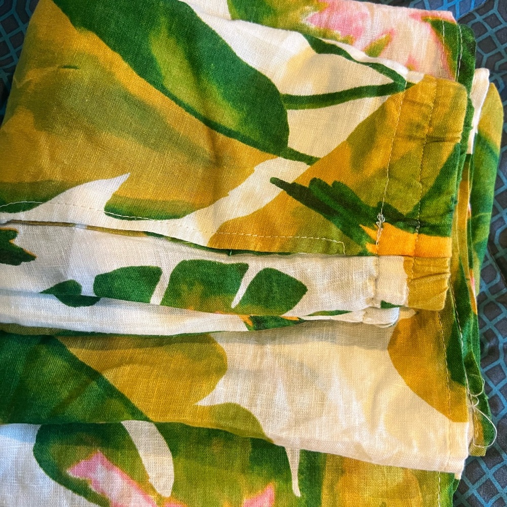 Panama Jack Tropical with Birdies Green and Yellow Birds Skirt - Picture 6 of 7